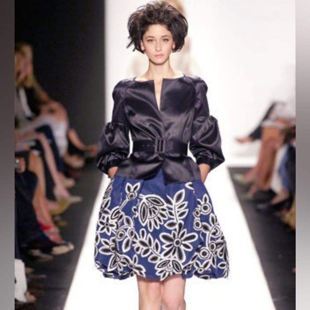 $1,795 OSCAR DE LA RENTA BLUE WHITE FLORAL APPLIQUE SKIRT 2